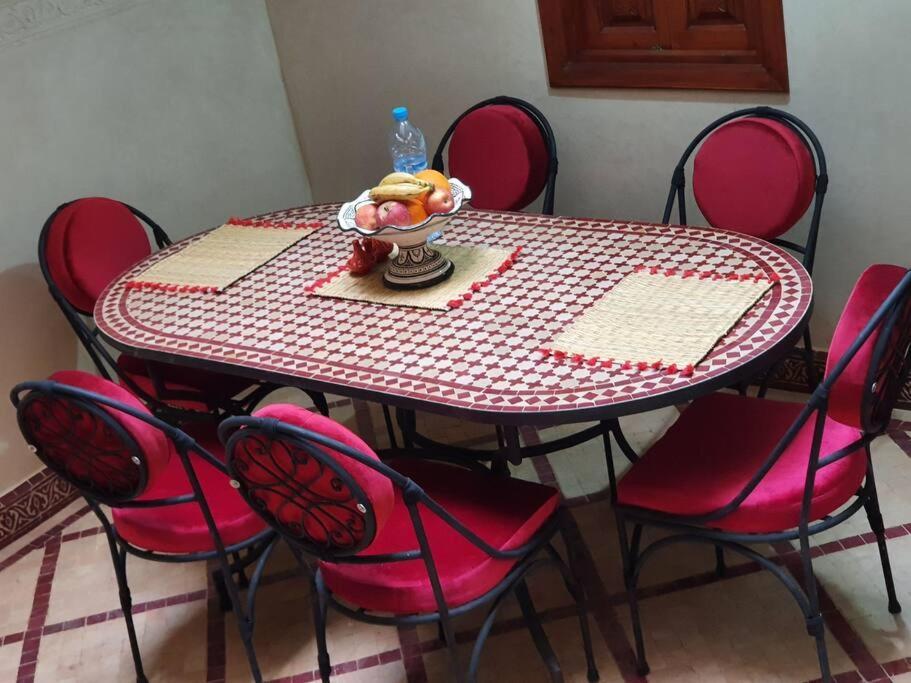 Charmant Riad Au Coeur De Marrakech マラケシュ エクステリア 写真